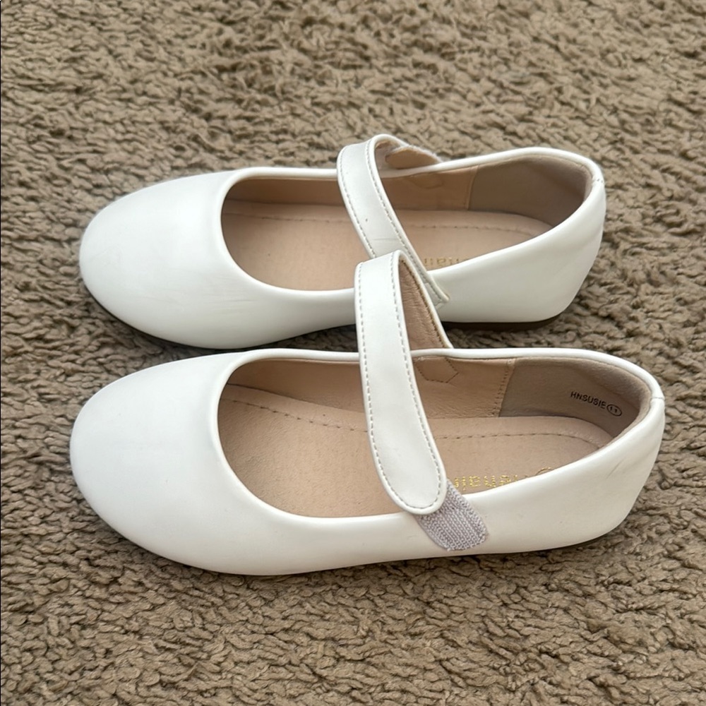 White mary jane shoes for girls